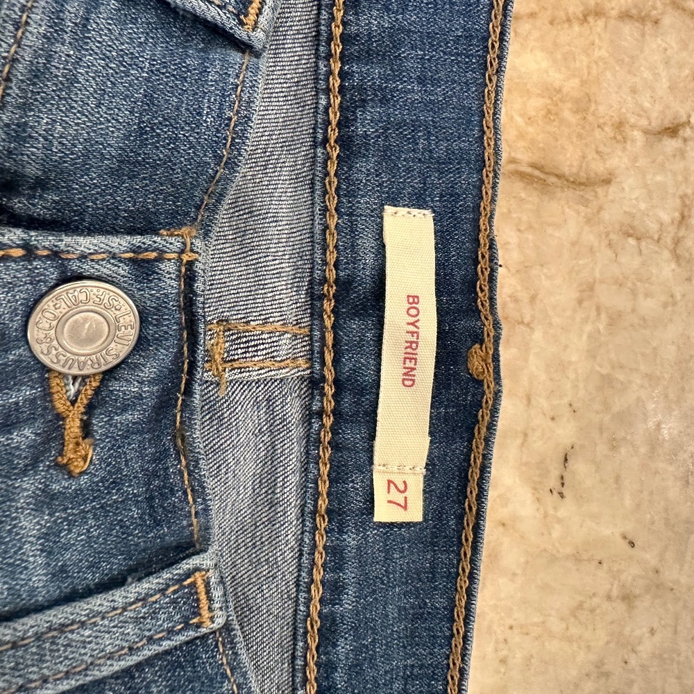 Levi boyfriend jean